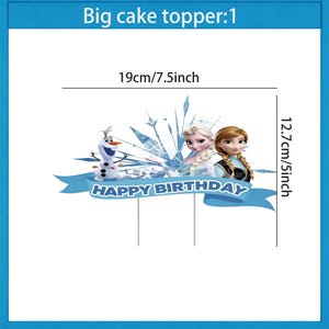 Może przedstawiać: Topper na ciasto z postaciami z filmu Kraina Lodu, w tym Olafem, Elsą i Anną, z niebieską wstążką z napisem "Happy Birthday". Topper ma 19 cm szerokości i 12,7 cm wysokości.