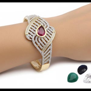 Miracle Jewels by MJ Handmade CZ Bracelet with Changeable Centre Stone