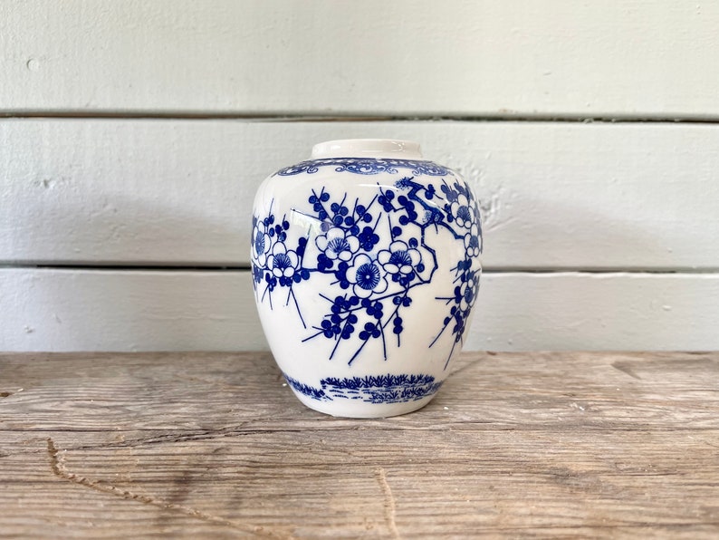 Small Blue White Jar Urn Cermaic Chinoiserie Chinese Vintage Small Ginger Jar Flower Vase Bud Vase Asian Print Floral Tree Painted #2