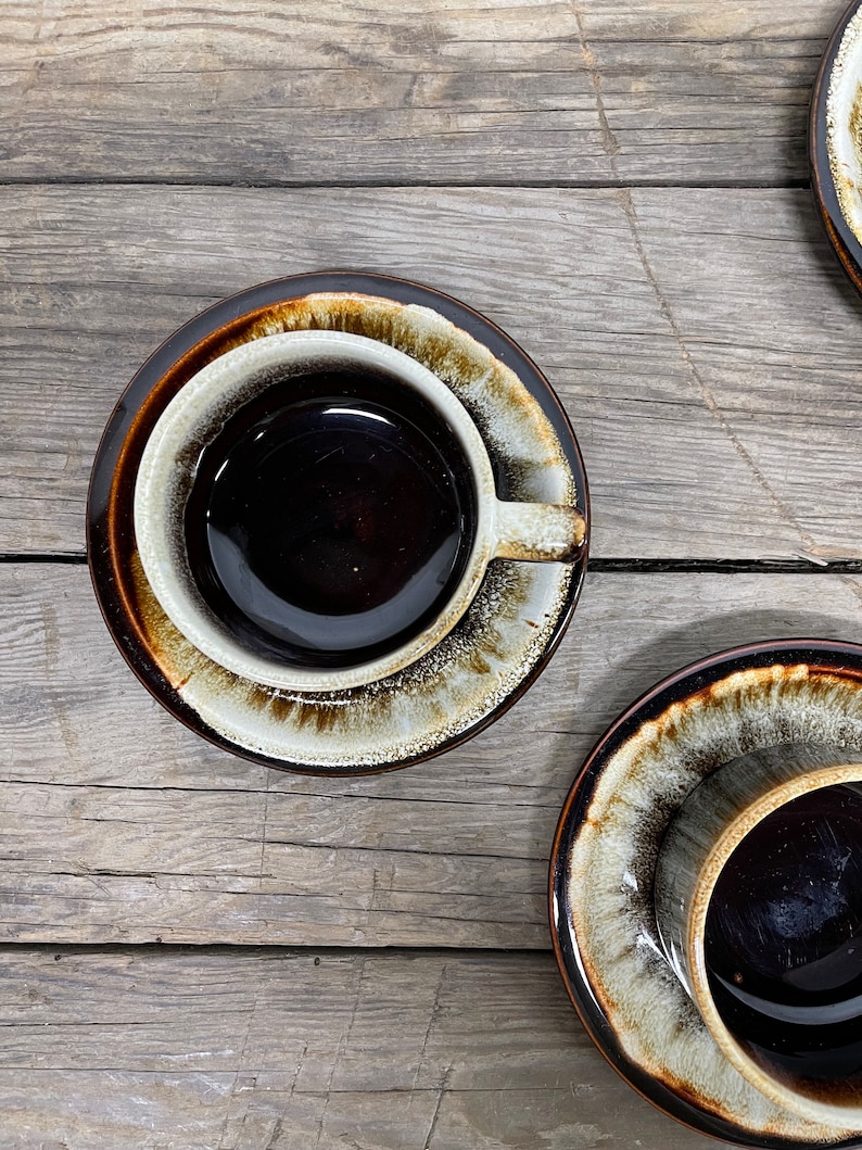 Coupe gastronomique Pfaltzgraff et soucoupe Brown Drip Glaze Pottery 1940s 1950s Petite tasse à café de 2 image 2