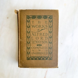 Dzieła Alfreda Lorda Tennysona - Kompletna i nieskrócona antyczna książka w twardej oprawie, okładka Art Nouveau, brązowa książka, biblioteka, poezja, kolekcjonerska