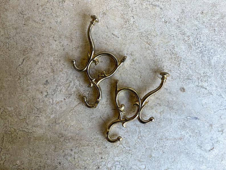 Vintage Brass Hooks Set of Two Ornate Curvy Double Wall Hooks Coat Hooks Necklace Jewelry Hooks Display Entryway Rack Antique Hook Hardware image 9