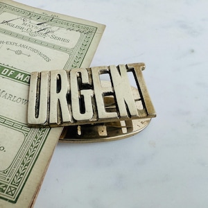 Vintage Brass URGENT Clip Paper Clip Office Decor Heavy Brass Office Paperweight Brass Gift Large Vintage Clip Paperclip Organizer