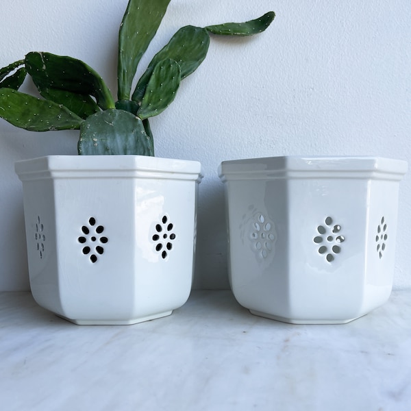 Large White Hexagonal Indoor Orchid Planter Made in Italy Italian Pot Ceramic Cream Vintage Plants Garden Planter with Holes Jardiniere