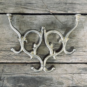 Vintage Brass Hooks Set of Two Ornate Curvy Double Wall Hooks Coat Hooks Necklace Jewelry Hooks Display Entryway Rack Antique Hook Hardware image 8