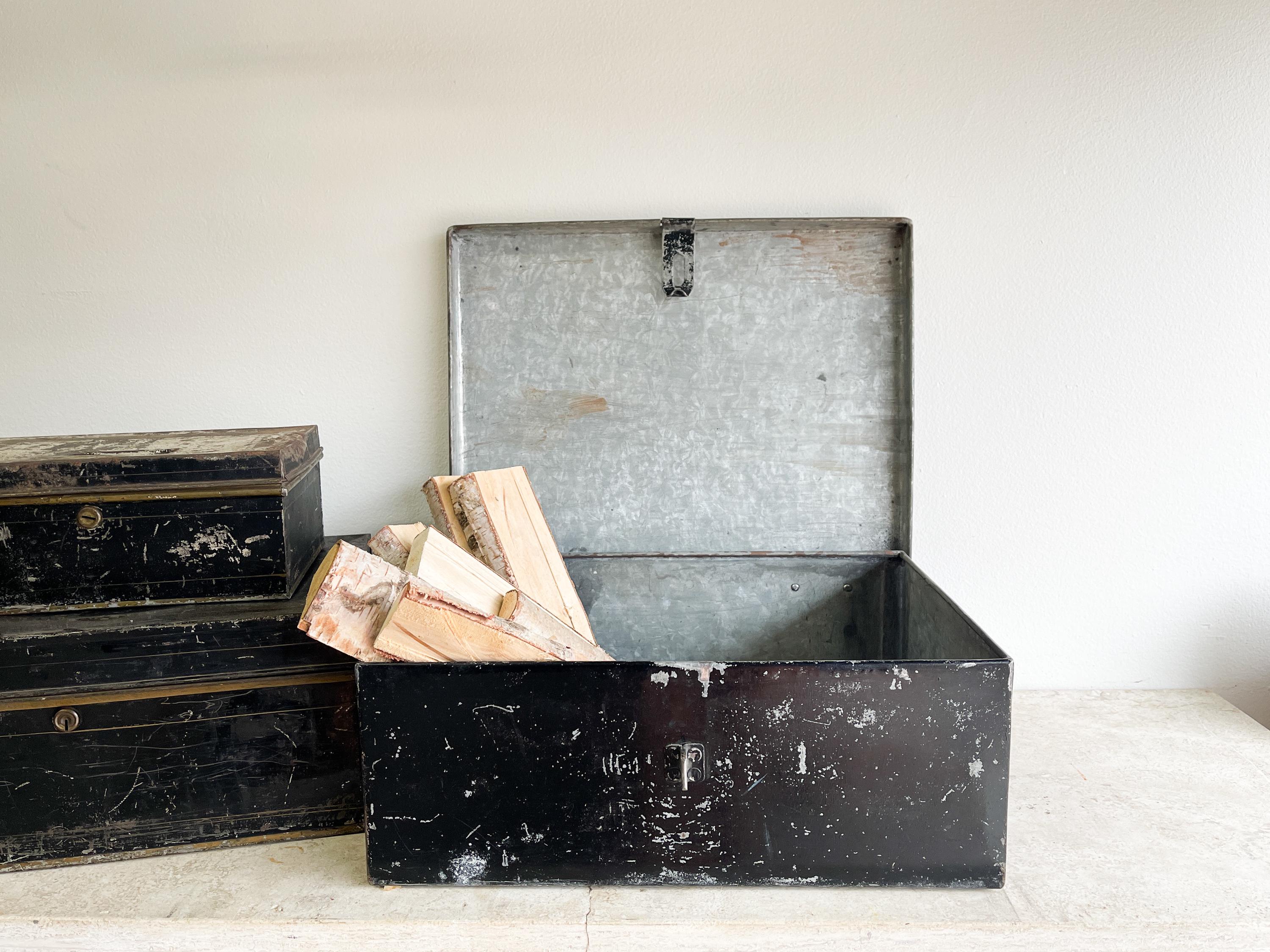 店内商品がすべてレジにて半額！！ Vintage Large Metal Box Cash Deposit Box Galvanized Steel 小物入れ