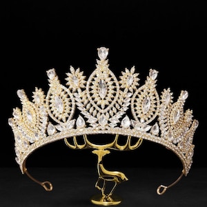 Crystal Bridal Tiara: Emerald Green & Silver Wedding Crown