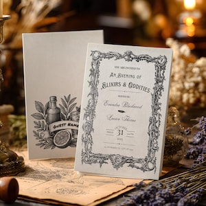 Puede incluir: Dos tarjetas de invitación color crema. Una tarjeta presenta una ilustración detallada en blanco y negro de una botella, hojas y una rodaja de cítricos. La otra tarjeta tiene texto adornado: "An Evening of Elixirs & Oddities" y detalles del evento.