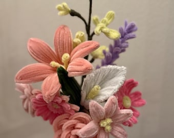 Forever Flower Bouquet – Handmade Fluffy Pipe Cleaner Flowers – Cute Gift for Her or Room Decor