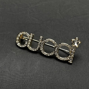 Elegant Vintage Brooch With Big Logo Gucci GG Gold Brooch With Stones