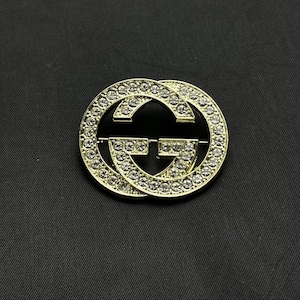 Elegant Vintage Brooch With Big Logo Gucci GG Gold Brooch With Stones