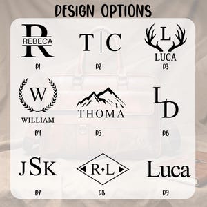 Puede incluir: Imagen que muestra opciones de dise&ntilde;o para un bolso, con el texto "DESIGN OPTIONS" en la parte superior. Los dise&ntilde;os incluyen iniciales, nombres y elementos gr&aacute;ficos como cornamentas y monta&ntilde;as. El bolso es visible en el fondo.