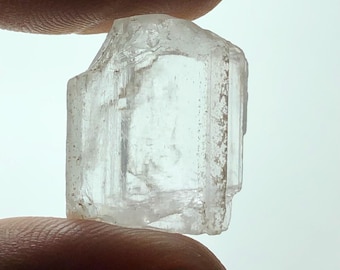 Natural Kunzite Rough – Gem Quality for Cutting & Collecting