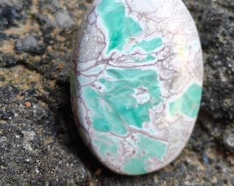Variscite Cabochon, Natural Green Variscite. 34×23×6 MM, 37.45 Carat