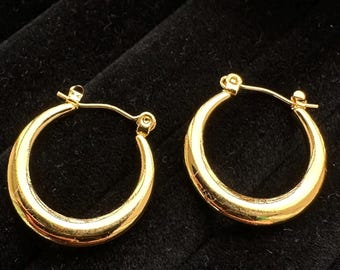Stainless Steel Classic Style Hoop Earrings •18k Gold Plated •Everyday Wear