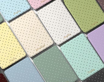 Étui personnalisé pour Kindle avec initiales à pois avec dragonne, 2024 Paperwhite 6,8 pouces 7 pouces 11/10/12, étui Kobo Clara, étui Fire HD personnalisé