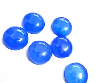 Luźny kamień szlachetny w kształcie okrągłego kaboszonu z niebieskiego chalcedonu jakości AAA+ (5 mm do 30 mm)