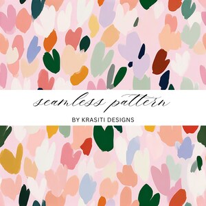 Può includere: Un design a motivo continuo con forme floreali astratte in varie tonalità di rosa, verde, arancione e blu su sfondo rosa chiaro. Il testo "seamless pattern" e "BY KRASITI DESIGNS" è visualizzato in bianco.