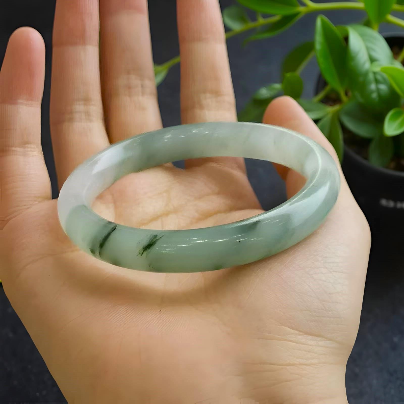 天然ホワイト＆グリーン ユニセックス 翡翠バングル｜グリーンストーン
