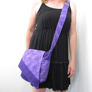 Crossbody Messenger Bag Purple Haze image 3