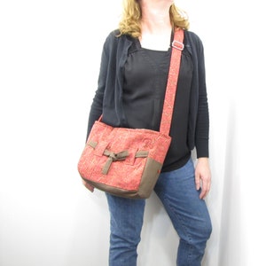 Sash Crossbody Purse Winterberry Red