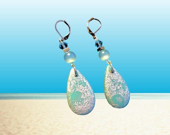 Turquoise Czech Glass Earrings – Silvery Finish – Nickel-Free Lever Backs