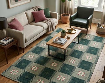 Green Floral Wool Rug: Scandinavian Flatweave Kilim Style for Bedroom - Minimalist Home Decor