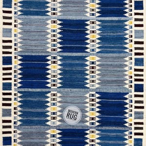 Blue Scandinavian Wool Rug: Modern Flatweave Kilim Style