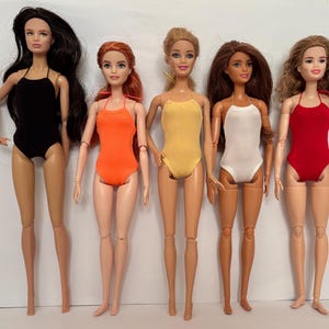 Swimsuit made of flexible fabric for 1/6 scale dolls, with a rope tied at the neck, available in 5 colors