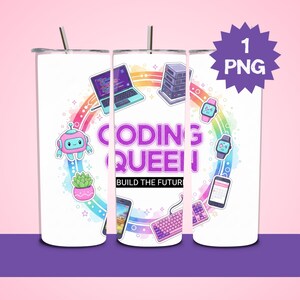 Op de afbeelding: Witte beker met een rietje met een kleurrijk ontwerp. Het ontwerp bevat een regenboog, laptop, server, smartwatch, telefoon, toetsenbord en een robot. De tekst "CODING QUEEN" en "BUILD THE FUTURE" is ook aanwezig.