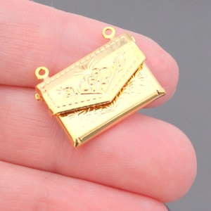 Glänzender Gold Envelope Letter Locket Charm, Love letter Charme-Anhänger, Steckverbinder, Befunde, 1 PC, J84132