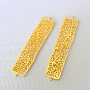 Earring Supplies, Matte Gold plated Square Connectors, Long Pendants,  Filigree Pendant, 2 pc, K717193