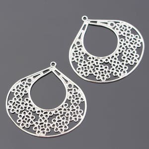 Jewelry Supplies,  Silver filigree Teardrop pendant, Gold drop connector, charm, J57668