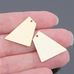 Matte Gold Tarnish resistant Uneven square drop  pendants, connectors, findings, 2 pc, GM98386