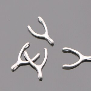 Jewelry findings Matte Silver Sideways Wishbone pendant, connector, charm, 2 pc,  B56645