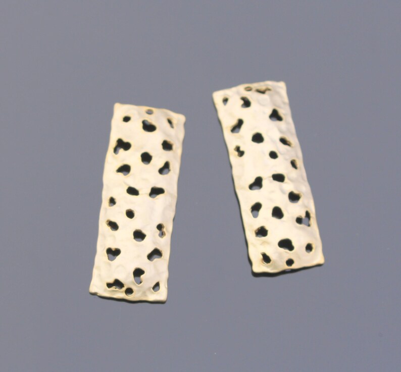 bar connectors Matte Gold Tarnish resistant square textured pendants findings KD23542 2 pc