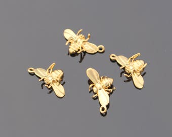 Matte gold tarnish resistant Tiny Small Bumble Bee Charms, connectors, pendants, 2 pc, U210602