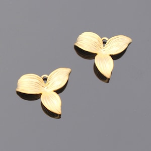 Wholesale Supplies gold 3 leaf Flower Star  Connector, Earring Findings, setting, connector, pendants 2 pc S514093
