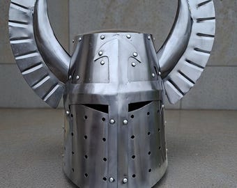 Medieval Teutonic Knight Winged Horn Helmet – Costume & Roleplay Armor