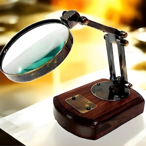 Vintage Brass Magnifying Glass on Wooden Base – Adjustable Desk Magnifier, Nautical Collector Gift, Antique Style Home Office Decor