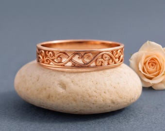 Gold Filigree Ring, Vintage Scroll Band, Floral Wedding Band, Minimalist Gold Ring, Delicate Stacking Ring, Art Nouveau Ring, Gift for Mom.