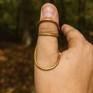 Minimalist Adjustable Gold Thumb Ring, Unique Loop Wire Wrap Ring, Handmade Boho Brass Jewelry for Women or Men, Halloween Gifts