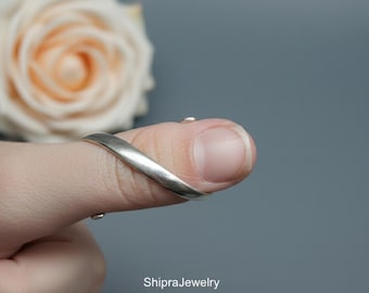 Sleek Contemporary Hypnotic Spiral Ring for Minimalist Stacking, Gift for Mom.