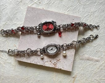 Reloj de pulsera de plata hecho a mano para mujer, elegante reloj de perlas, pulsera de reloj roja con cadena de cuentas, idea de regalo de joyería de reloj de boda, pulsera de reloj Y2K