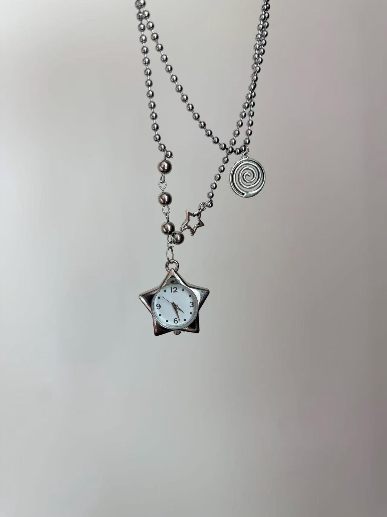 Vivienne westwood star necklace - Etsy 日本