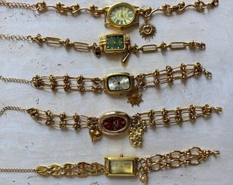 Pulsera de reloj con dije de oro Y2K para mujer, elegante reloj de pulsera dorado, pulsera de reloj con esfera roja, reloj con esfera verde, idea creativa de regalo de reloj personalizado