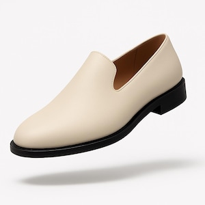 Handgemaakte crèmekleurige leren loafers – ivoorkleurige instapschoenen heren – minimalistische formele schoenen