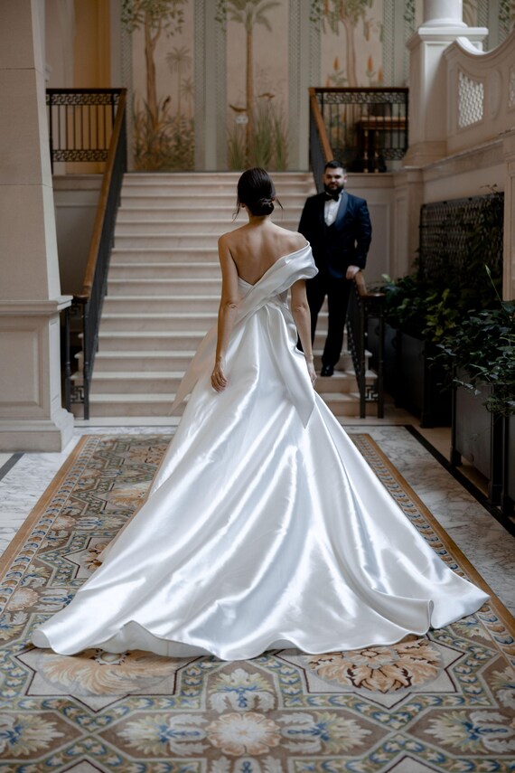 Asymmetrical Ivory Satin Mermaid Wedding Dress Open Back. One Shoulder Corset Bridal Gown NOELH-1