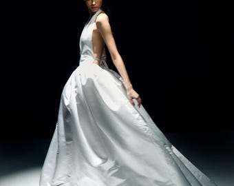 Öffnen Sie den Rücken Satin Brautkleid. Ballkleid mit Schleppe ALBRET