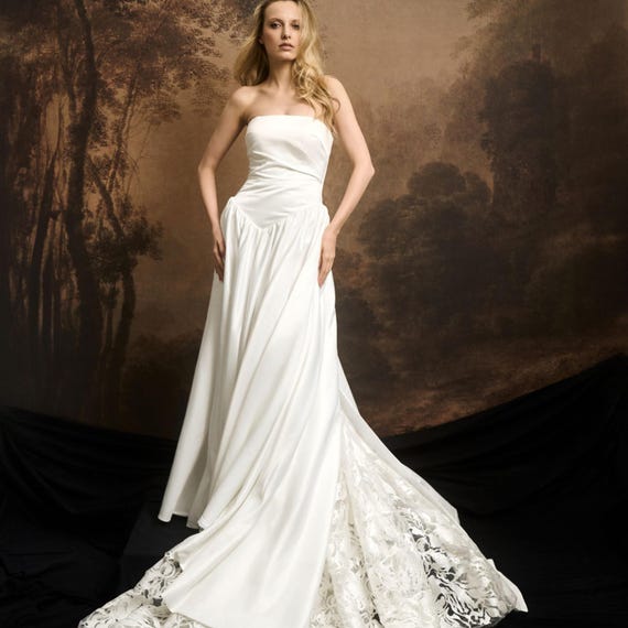 Lace Aline Satin Wedding Dress: Corset, Train. Modern White Reception Gown BETTY - Etsy Israel Lace Aline Satin Wedding Dress: Corset, Train. Modern White Reception Gown BETTY - Etsy Israel
